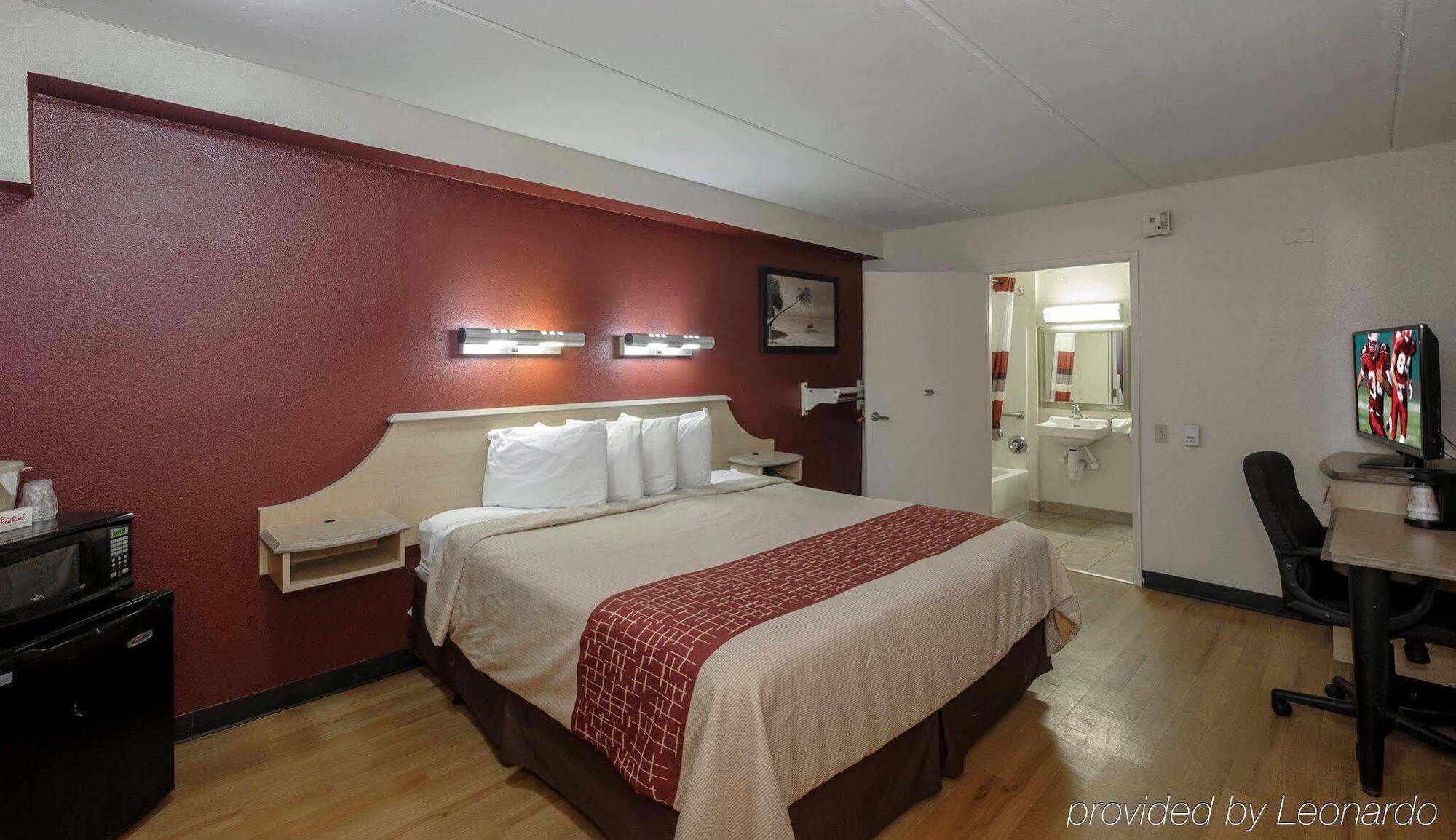Red Roof Inn Tallahassee - University Eksteriør bilde